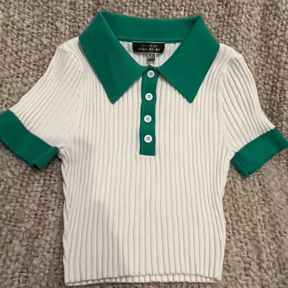 Blue Blush brand Green and White junior cropped sweater